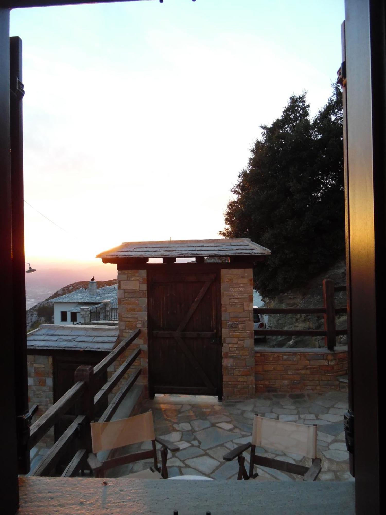 Archontiko Xantha Hotel Makrinitsa Bagian luar foto