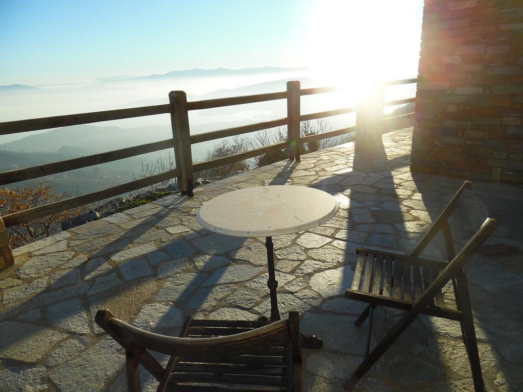 Archontiko Xantha Hotel Makrinitsa Bagian luar foto